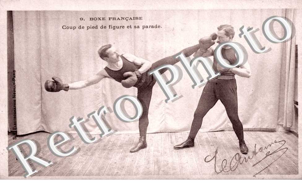 Boxe Française - Coup de pied de figure et sa parade, n°9 (signee par le boxeur Antoine)