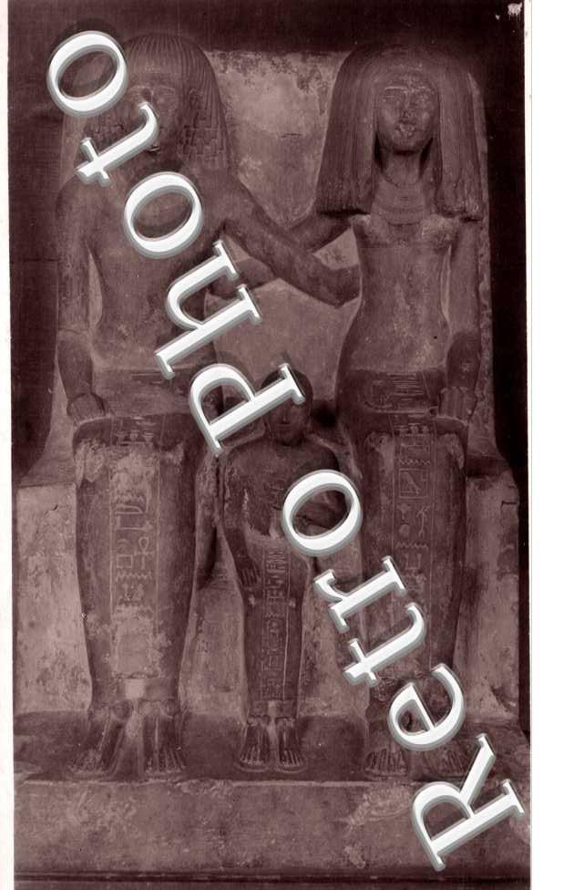 Musee du Louvre, Groupe en pierre calcaire