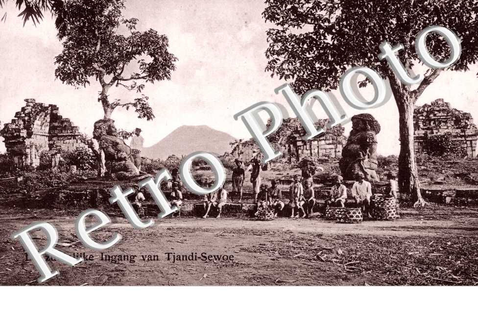 Sola, De zuidelijke Ingang van Tjandi Sewoe