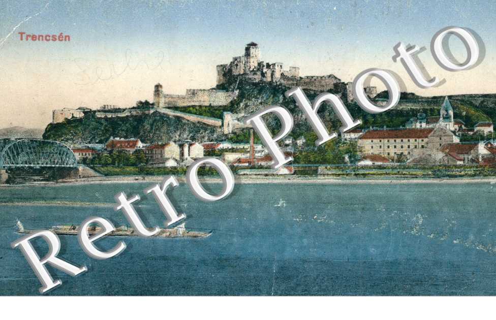  Trencin (les berges)