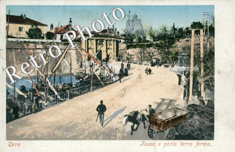 Fossa e porta terra ferma