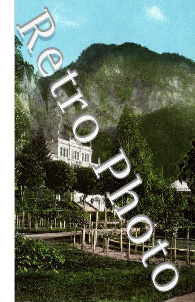 Herkulesbad, Kursalon und Park