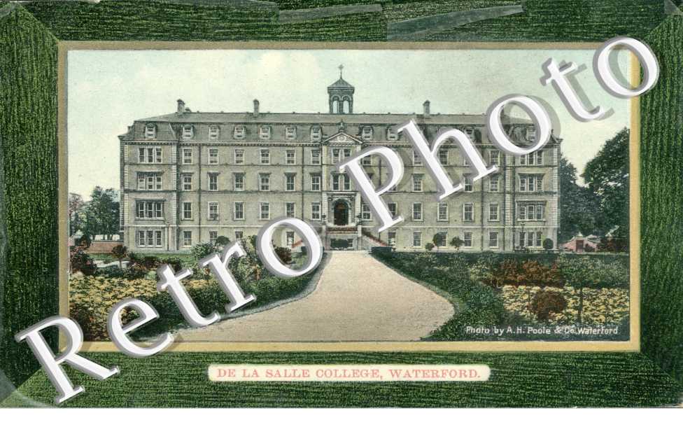 De la Salle College