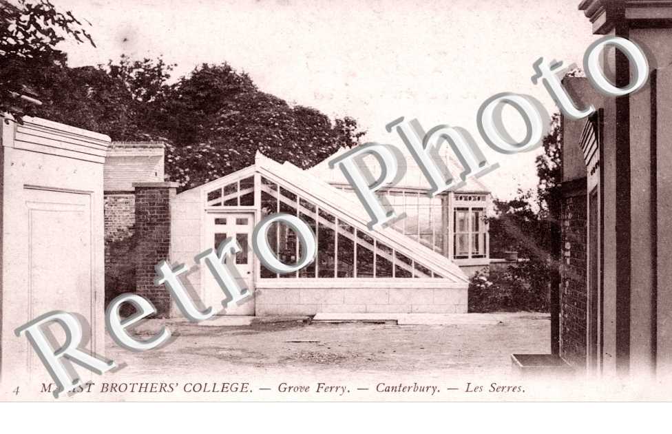 Marist Brothers&#039; College, Grove Ferry, les Serres