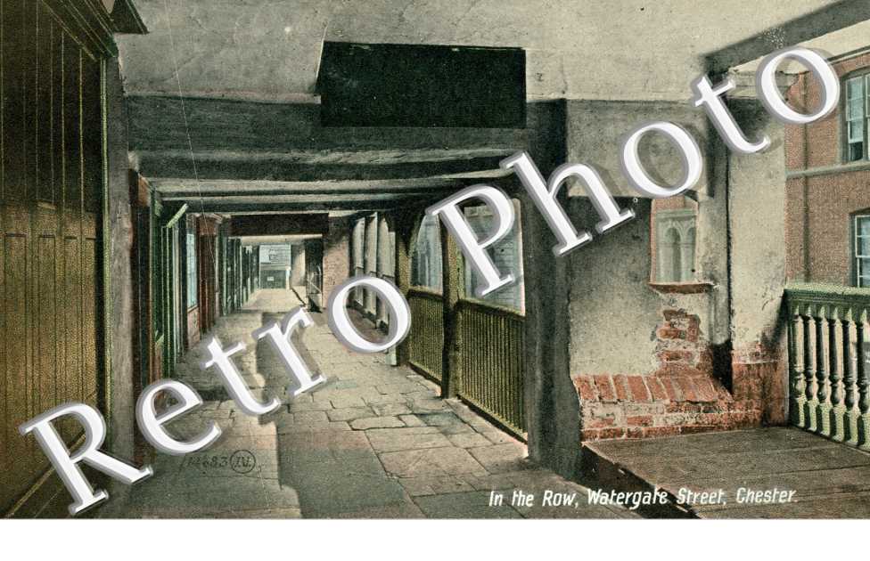 In The Row, Watergate Street