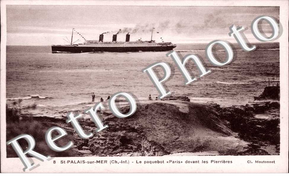 le paquebot Paris devant les Pierrieres