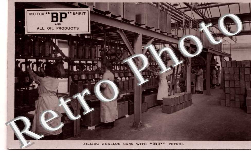 Motot BP Spirit and all oil products, Filling 2-gallon cans with BP petrol 