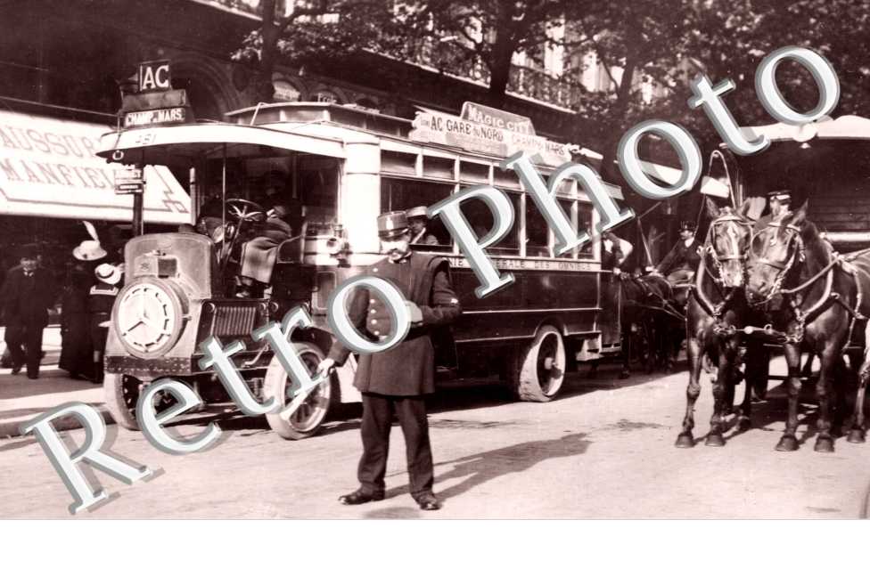 Autobus 481 ligne gare du Nord Champ de Mars