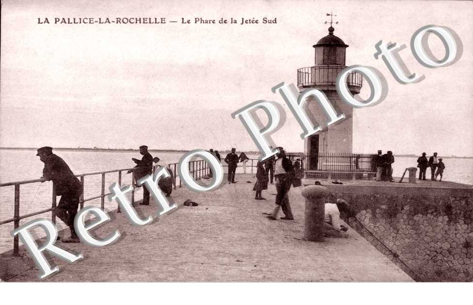 la PALLICE  Phare de la jetee sud