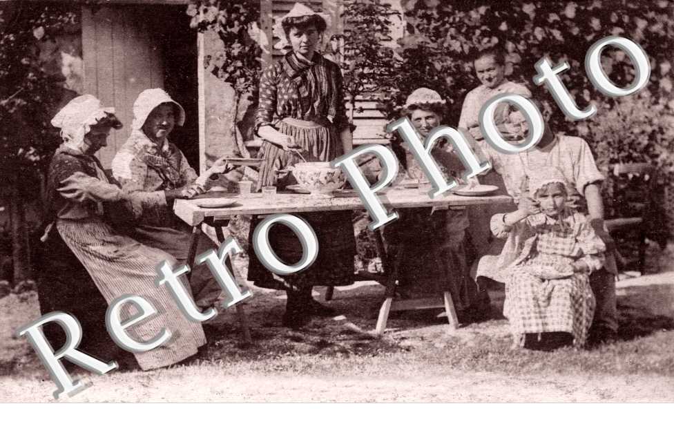 LE REPAS EN FAMILLE