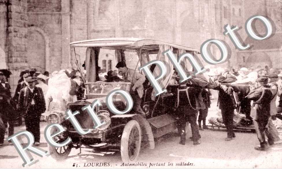 Automobile portant les malades