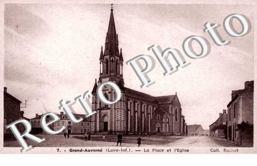la Place et l&#039;eglise