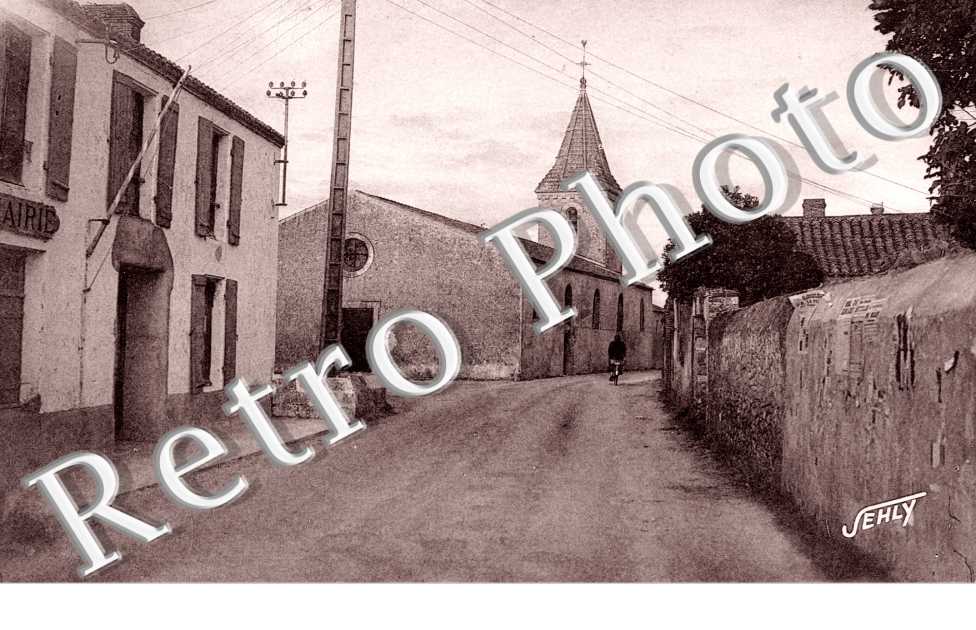 l&#039;Epine  La mairie et l&#039;eglise