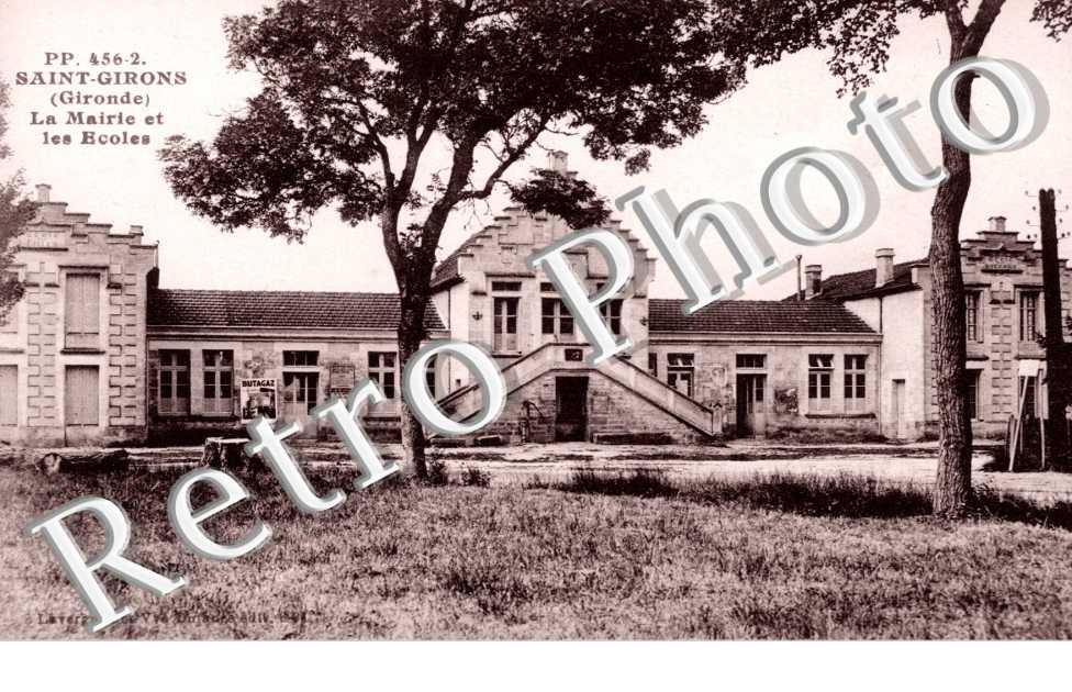 la Mairie et les ecoles