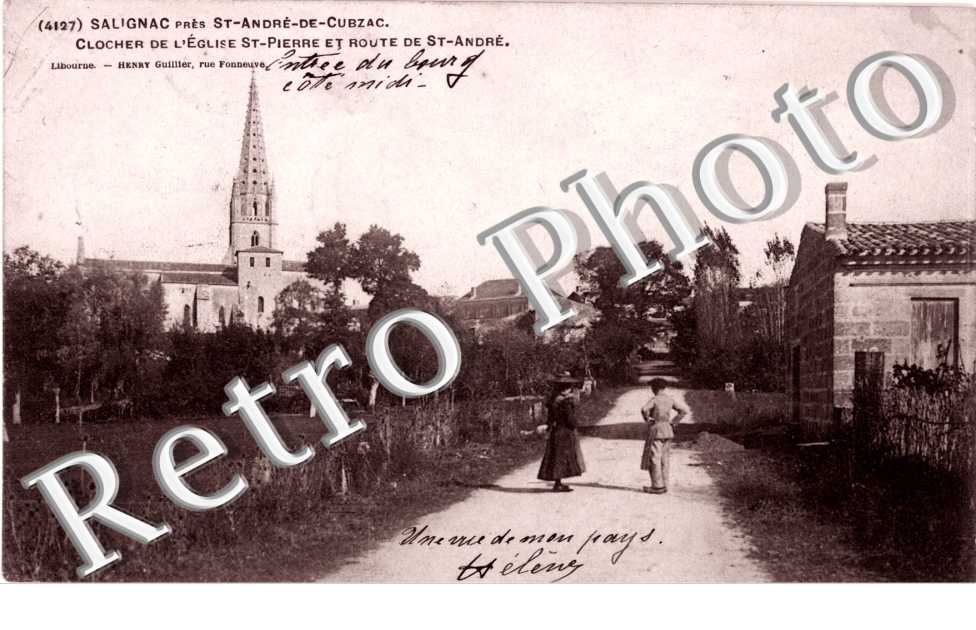 Clocher de l&#039;eglise Saint Pierre et route de Saint Andre