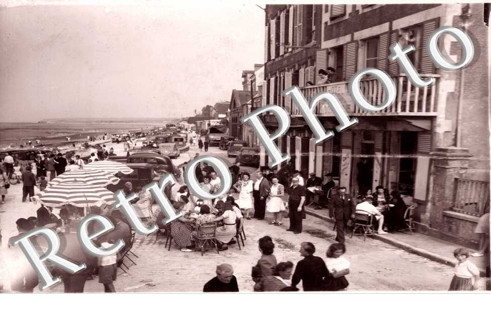 le perre Hotel Normandie  - vue vers la Pointe du Hoc  - 17 aout 1947