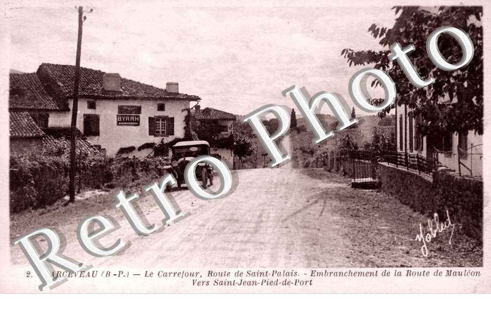 Carrefour, Route de Saint Palais