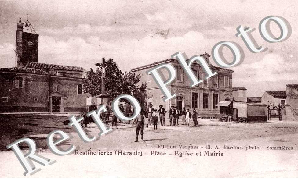Place, Eglise et Mairie