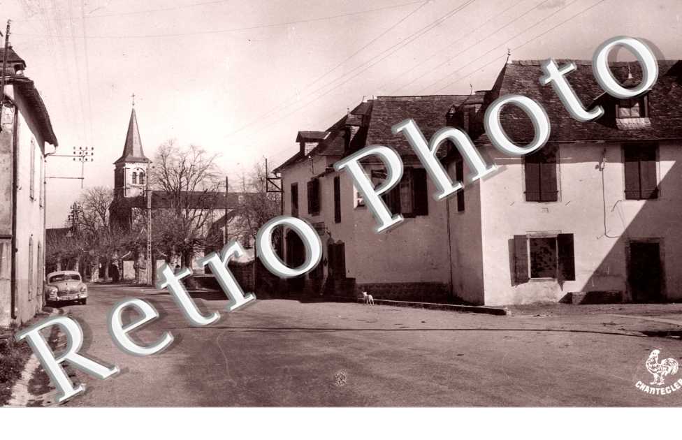 Eglise et la Place Sainte Anne -annees 50