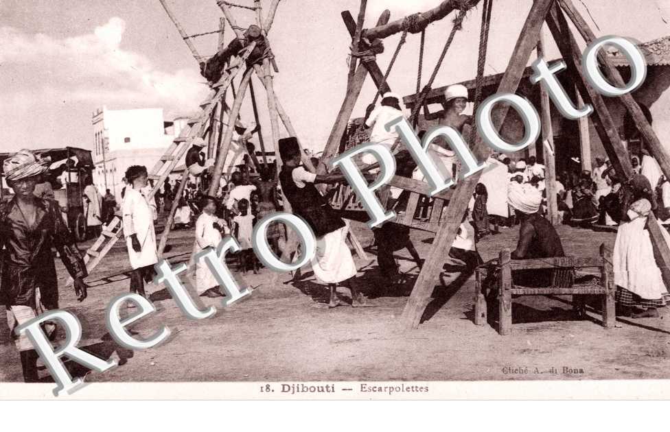 Escarpolettes