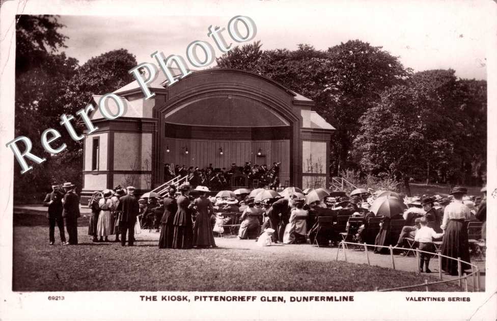the Kiosk, Pittenorieff Glen