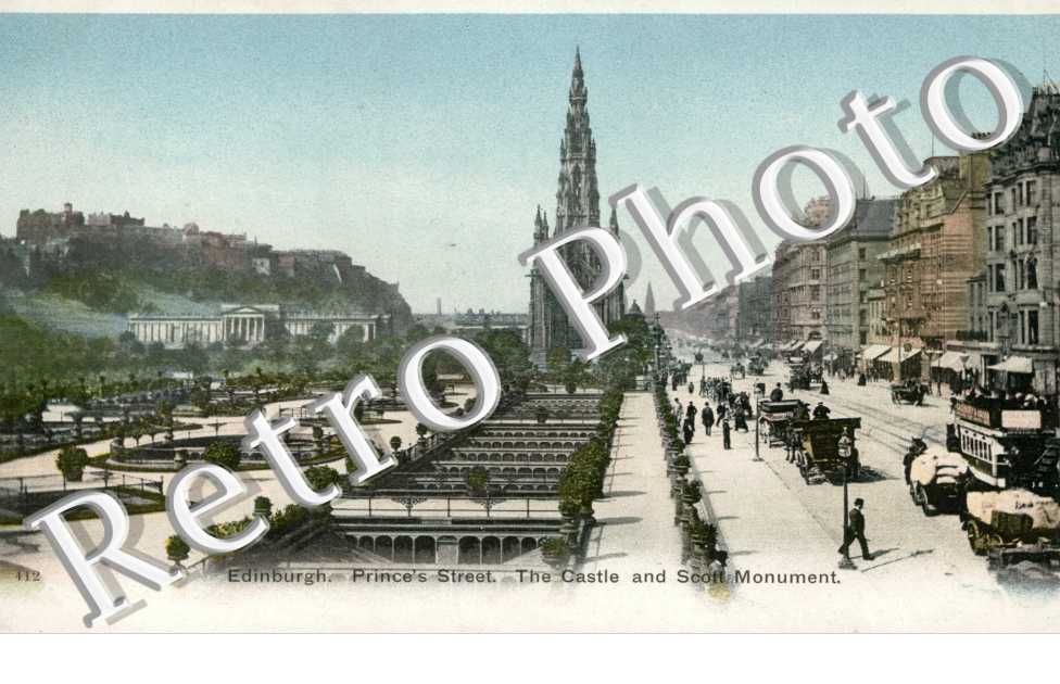 Prince&#039;s Street, the Castle and Scott Monument