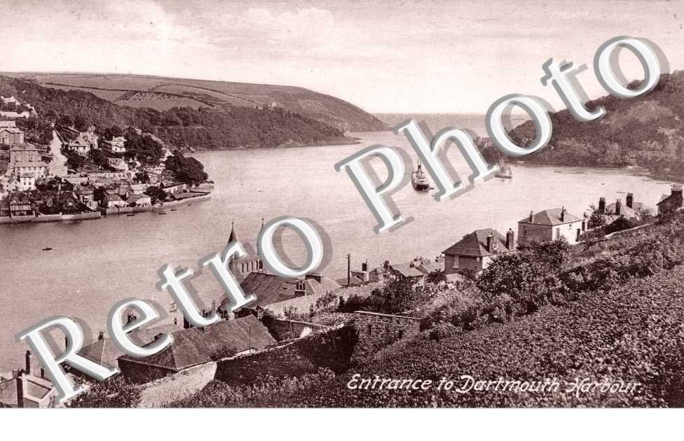 Entrance to Dartmouth Harbour