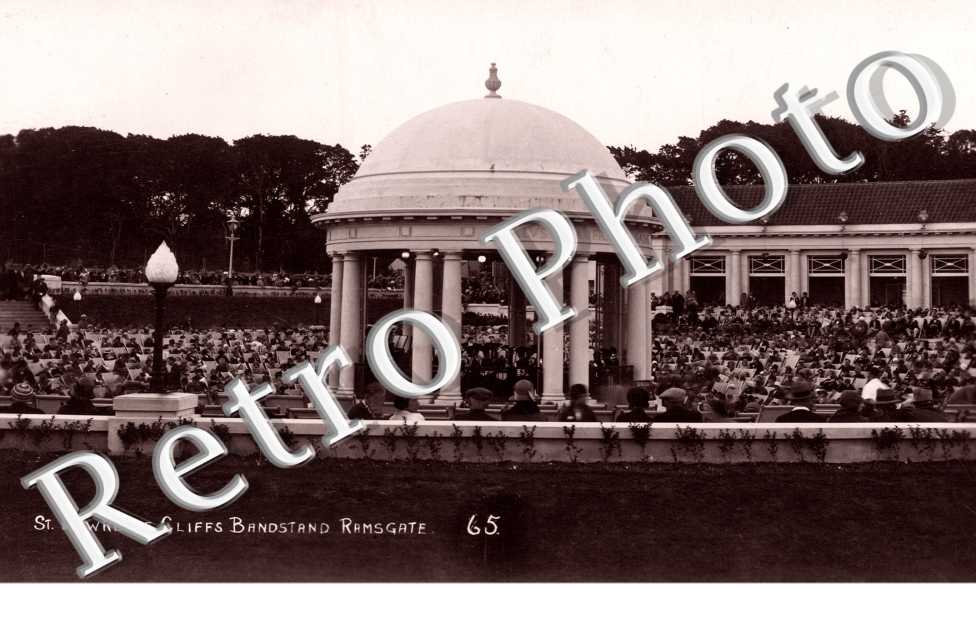 Saint lawrence Cliffs Bandstand