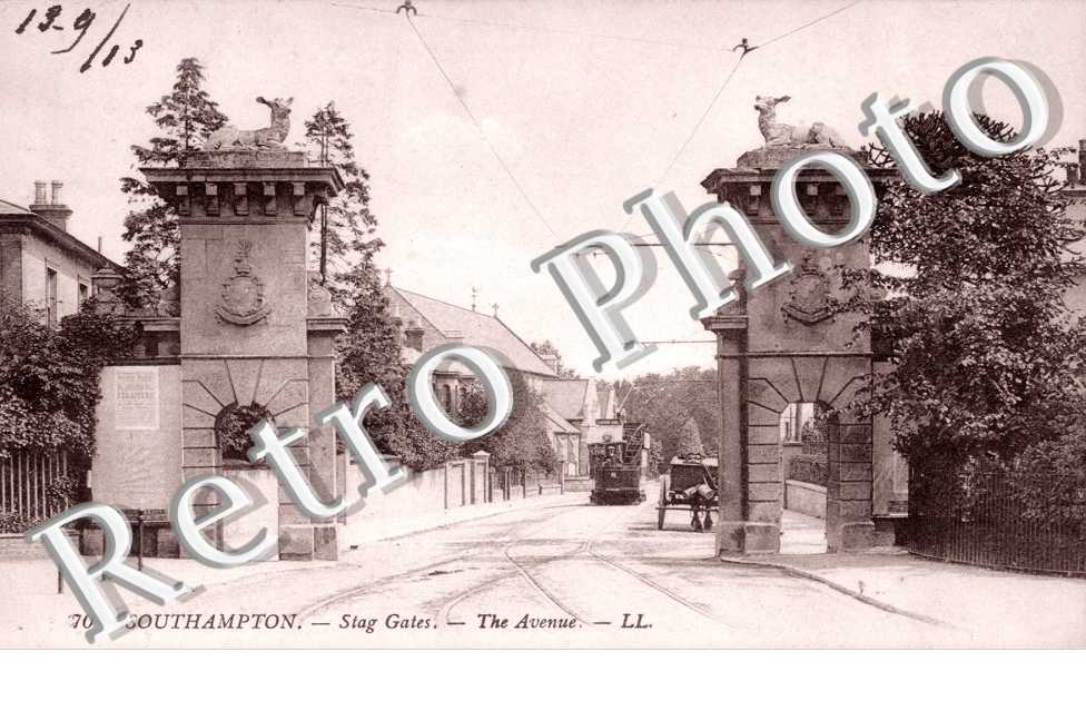 Stage Gates, the Avenue