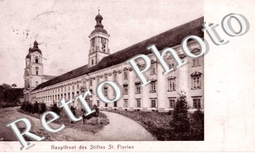 Hauptfront des Stittes Saint Florian