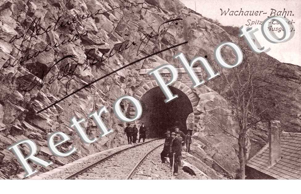 Wachauer Bahn, Spitzer Tunnel