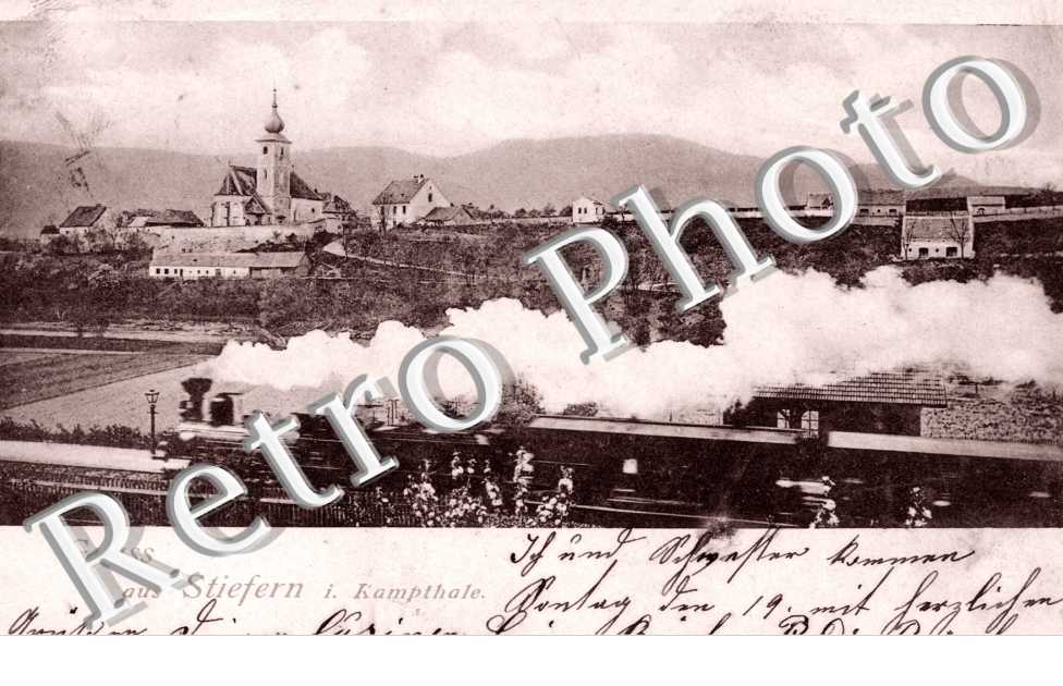 Vue generale et passage d'un train