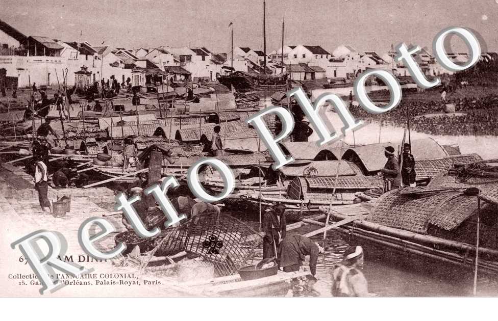 les Barques le long des Quais