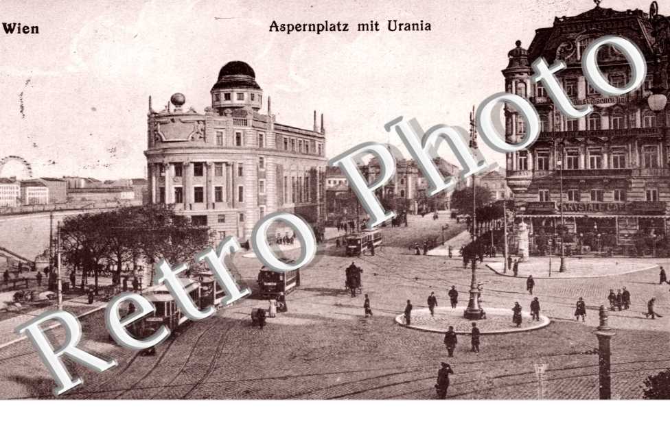 Aspernplatz mit Urania