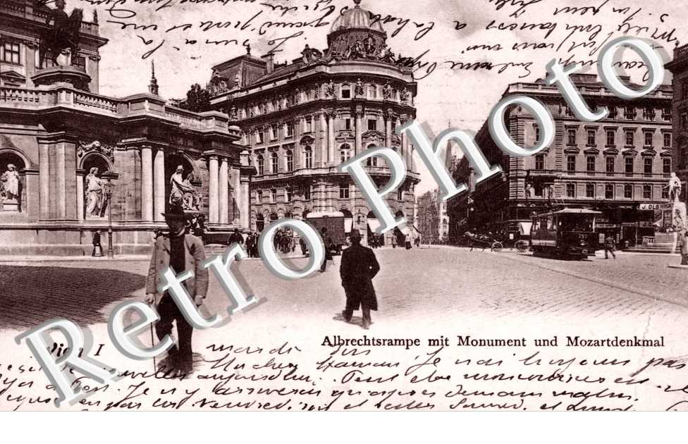 Albrechtsrampe mit Monument und Mozartdenkmal