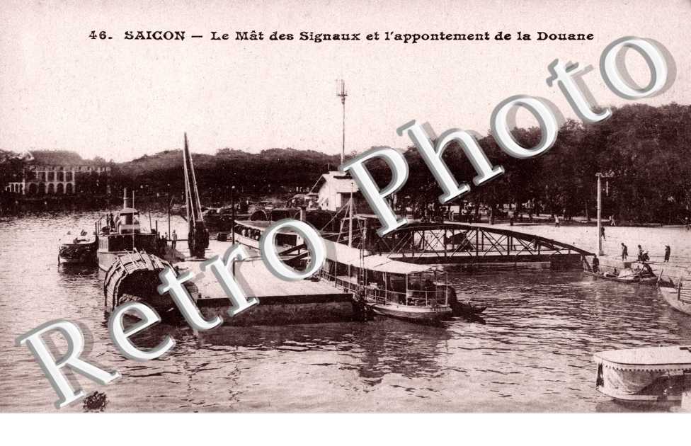 le Mat des Signaux et l'Appontement de la Douane