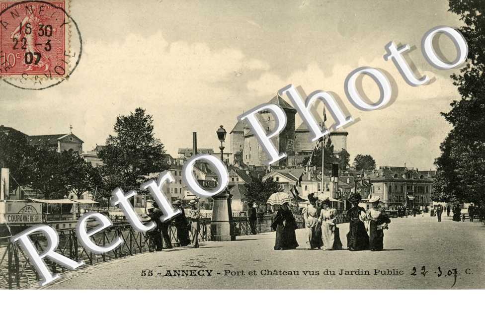 port et chateau vus du jardin public