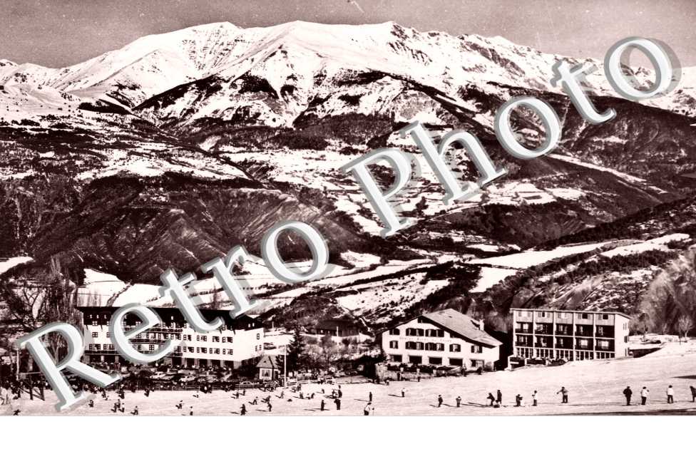 Le Sauze - la piste ecole et les hotels