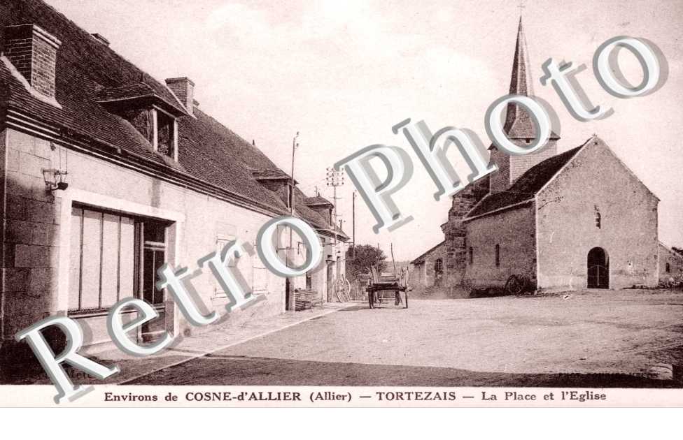 la Place et l&#039;eglise
