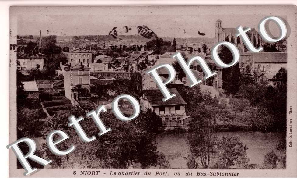  le quartier du port, vu du Bas-Sablonnier