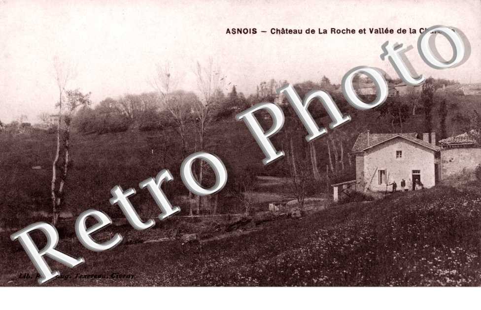 chateau de La Roche  et vallee de la Charente