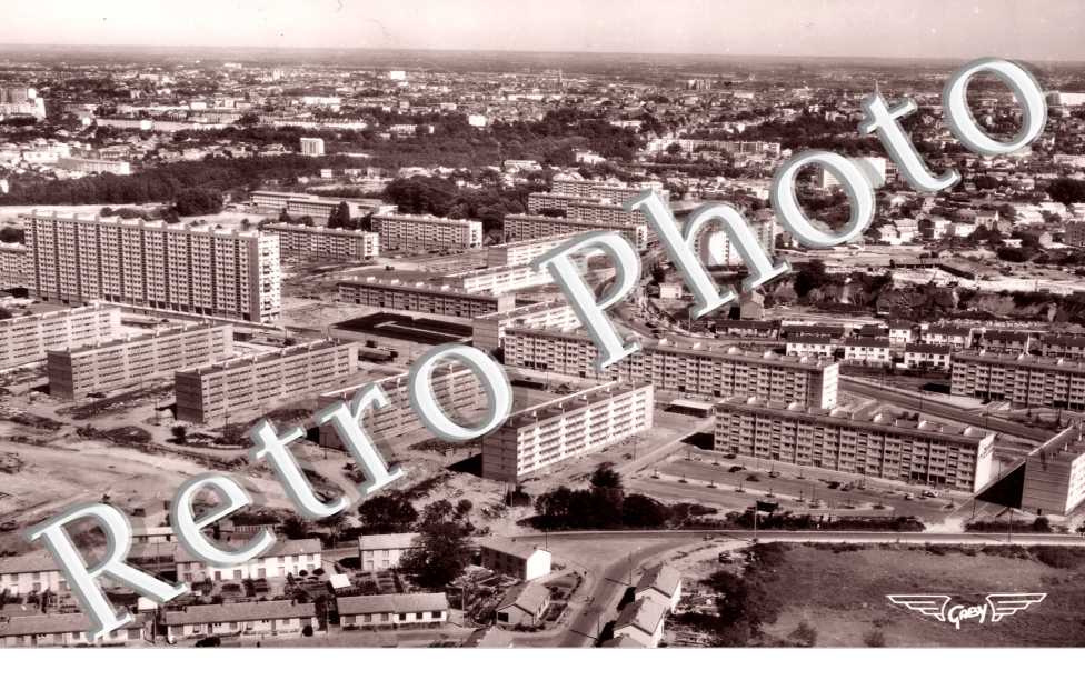 Les H.L.M. Cite des Dervallieres  -  annees 60