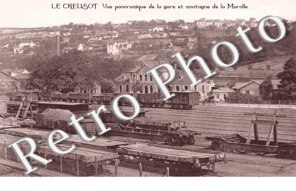 Vue panoramique de la gare et montagne de la Marolle
