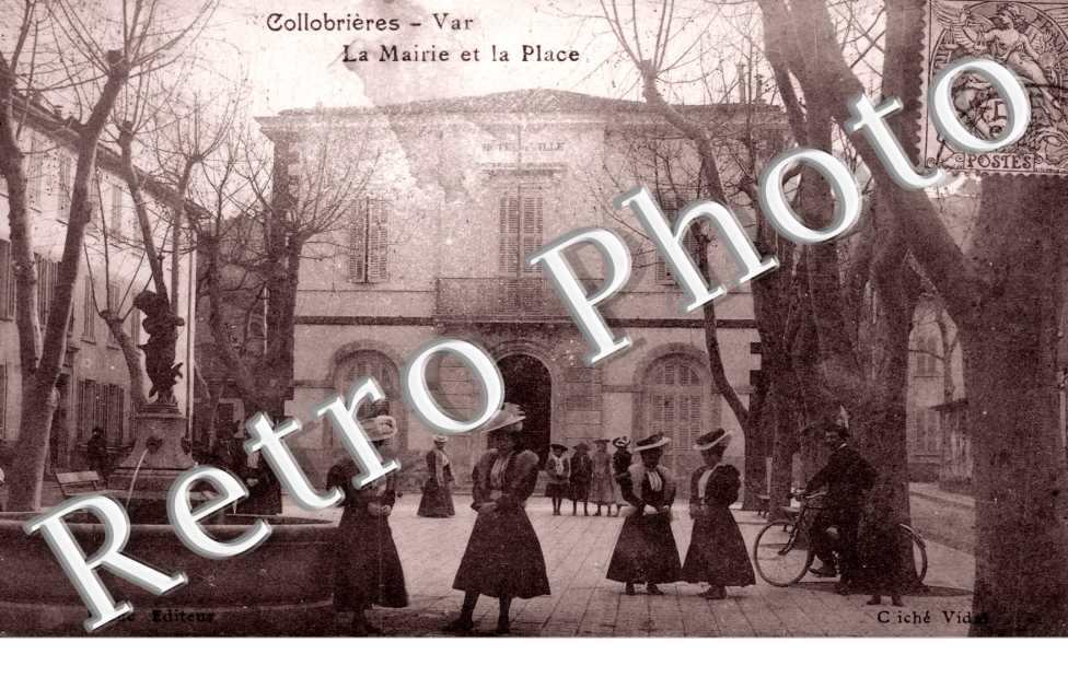 la Mairie et la place