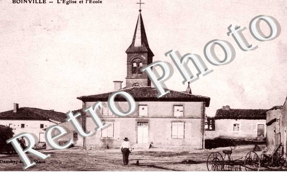place eglise ruines