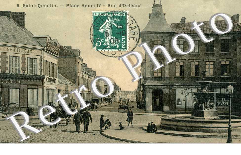 Place Henri IV, Rue d&#039;Orleans