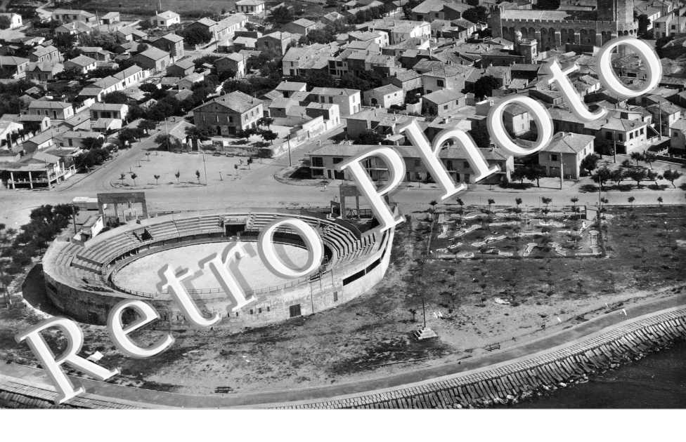 vue aerienne sur les arenes
