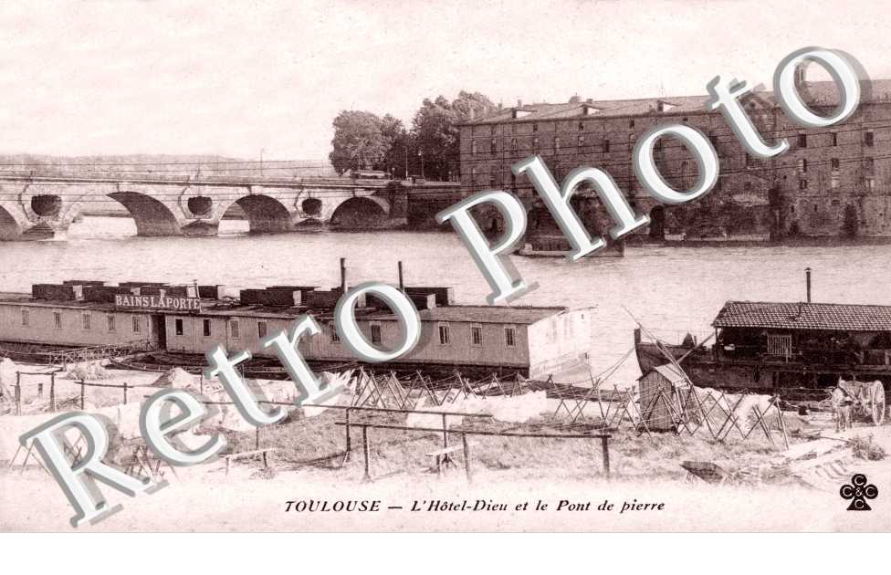 l'Hotel Dieu et le Pont de Pierre