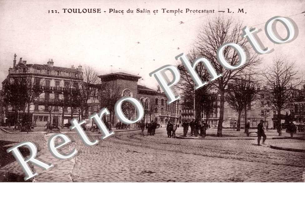 Place du Salin et Temple Protestant