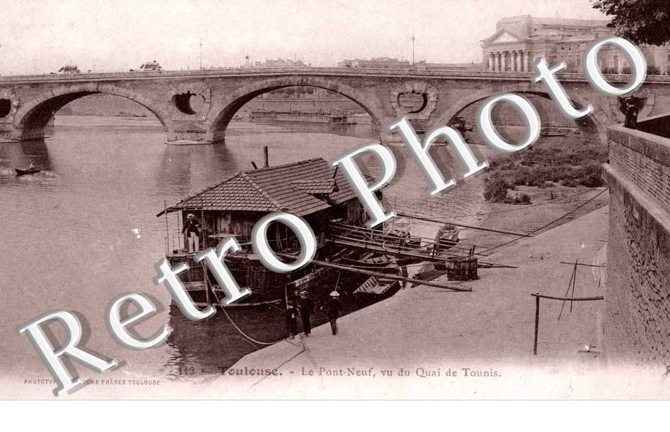 Le Pont  Neuf vu du quai de Tounis